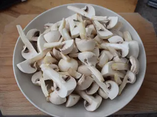 04-orez-cu-ciuperci