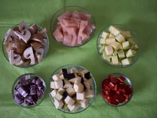 03-salata-de-pui-cu-legume