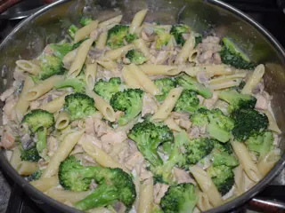 15-paste-cu-broccoli-si-iepure
