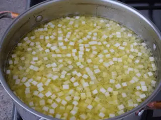 06-supa-de-pui-cu-legume