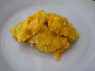 Cartofi cu ou si usturoi