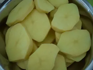 03-musaca-de-cartofi